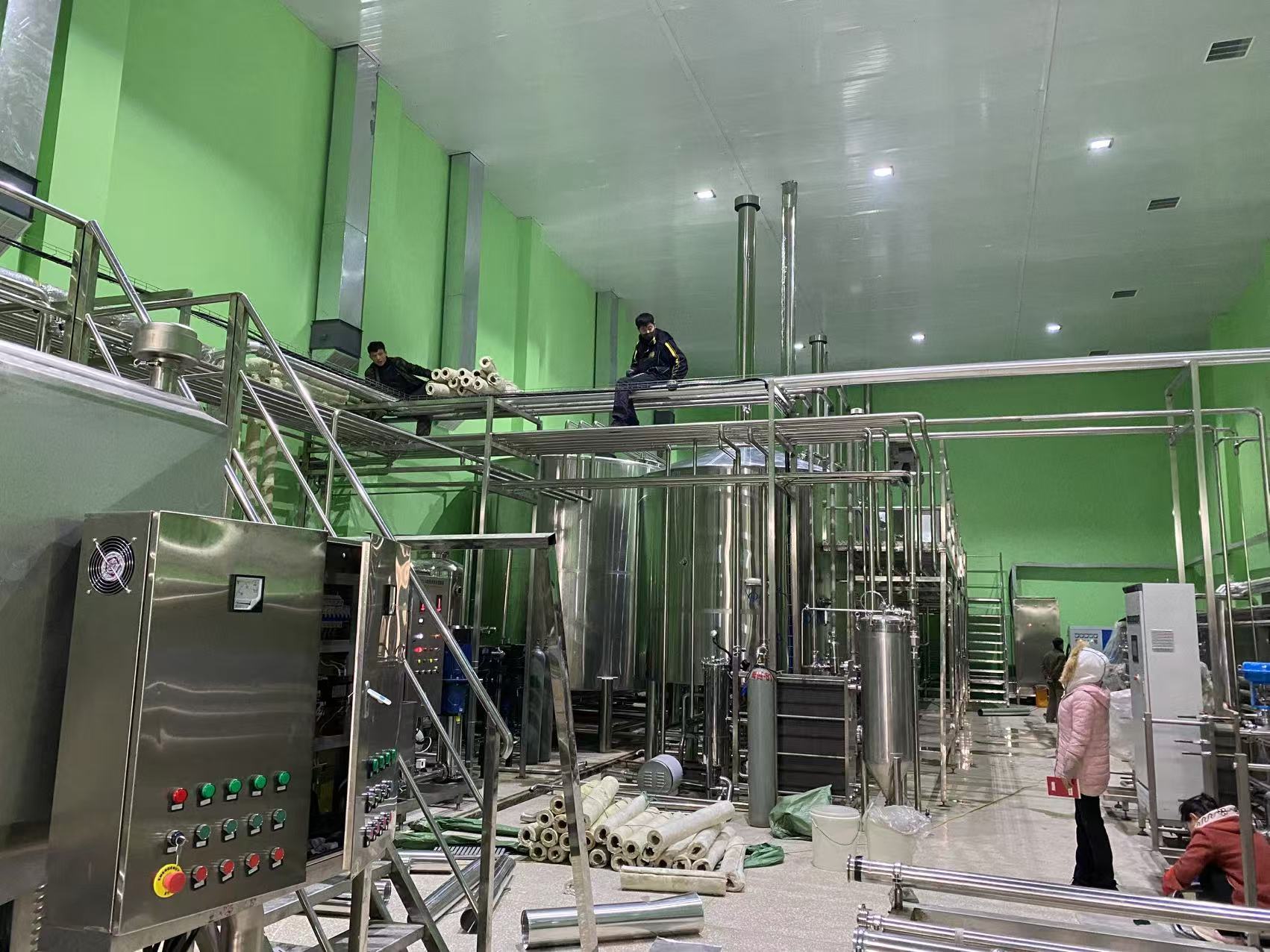 万荣精酿啤酒设备厂—精酿啤酒设备制造：传承工艺与创新科技的交融